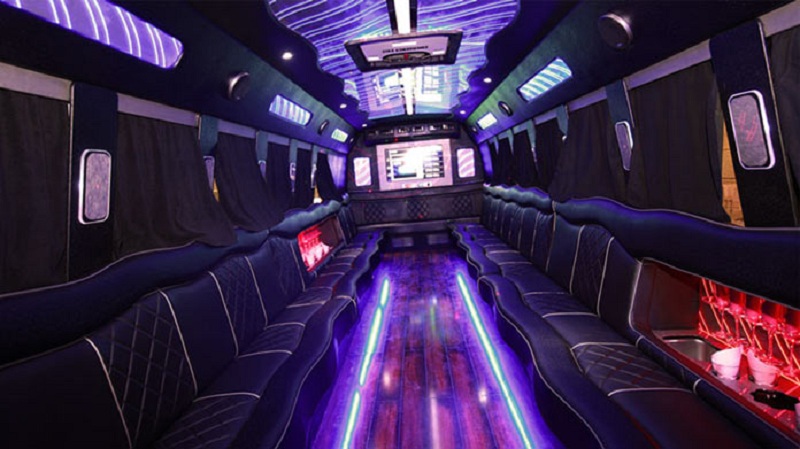 A Few Essential Things to Consider While Booking a Party Bus for Your Event